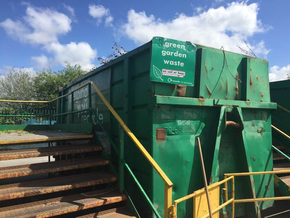 Commercial green bin