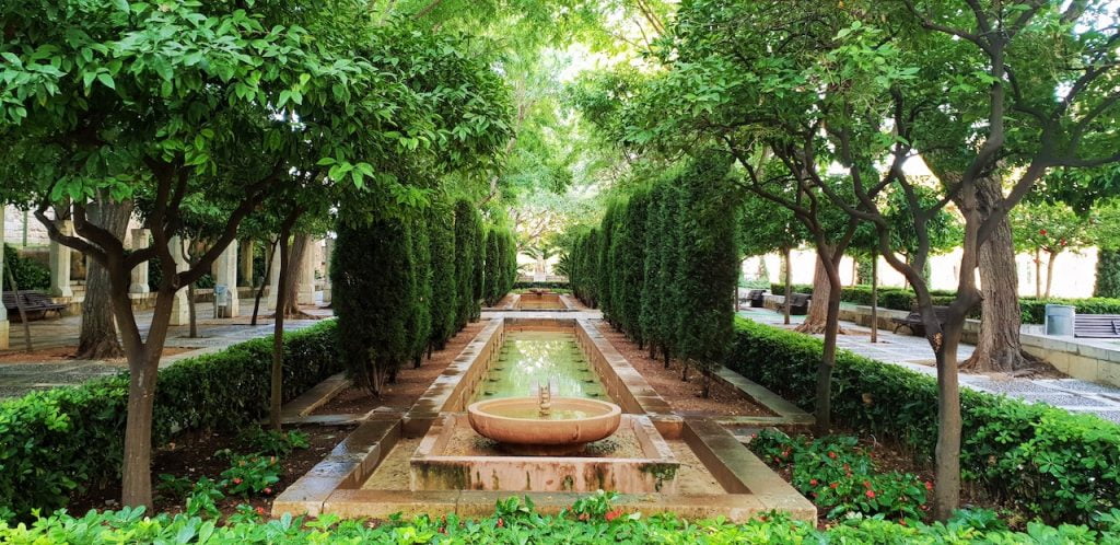 Mediterranean garden design guide