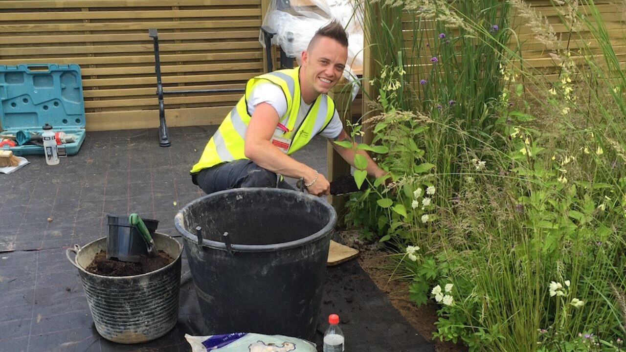 Lee burkhill building a garden