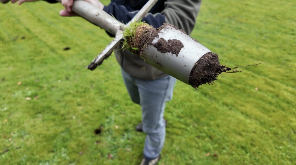 Removing soil with a bulb planter